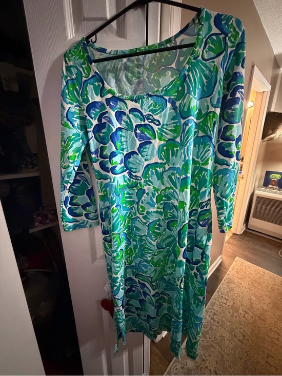 Lilly Pulitzer Dresses & Skirts - Lilly Pulitzer Blue & Green Floral Scoop-Neck Midi Dress